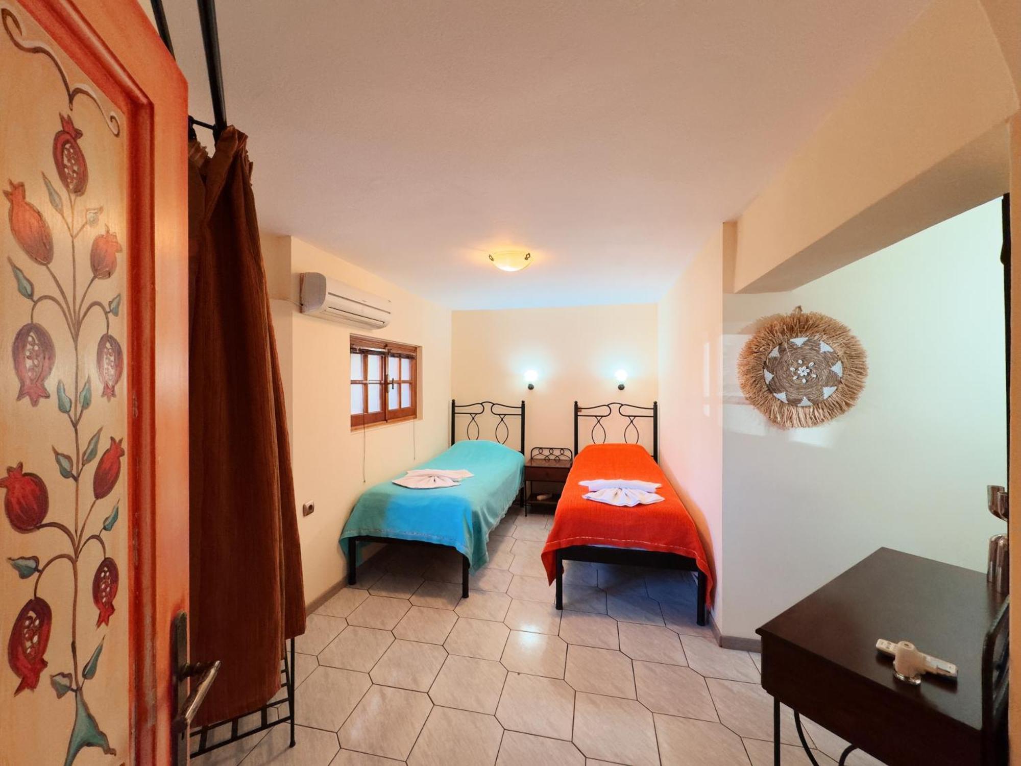 Villa Eleni Seaside Apartments Платаньяс Экстерьер фото